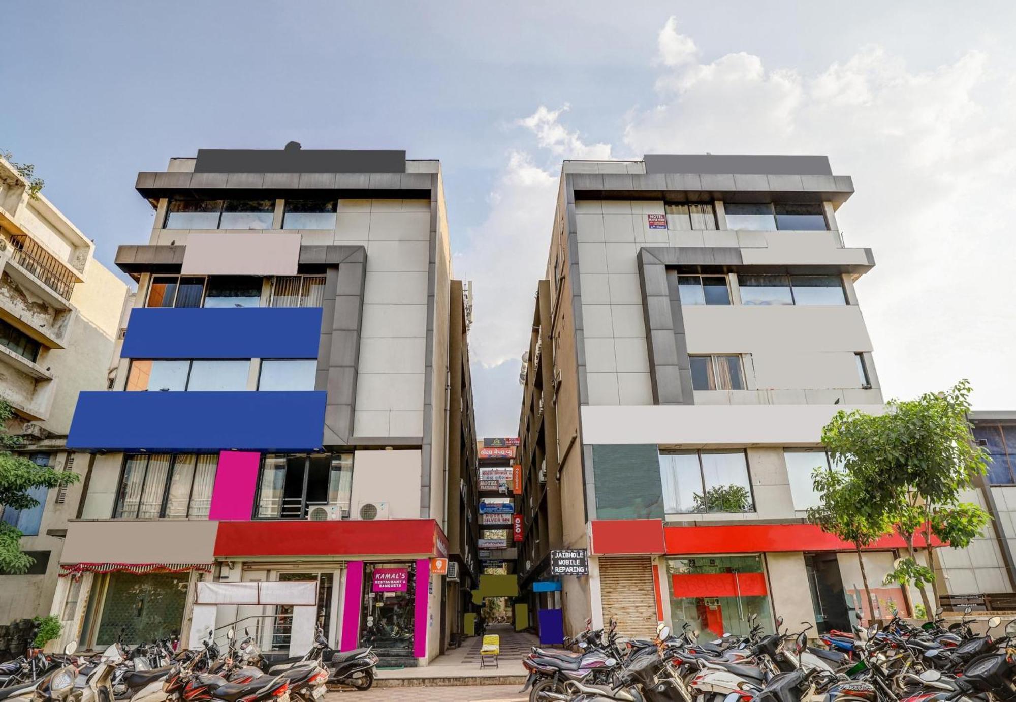 Capital O Maple View Hotel Narora Exterior foto