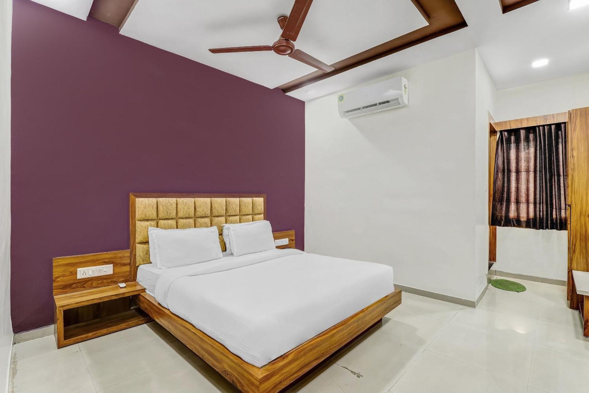 Capital O Maple View Hotel Narora Exterior foto